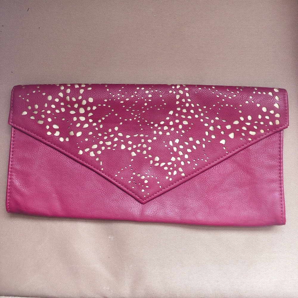 Maroon patterned clutch
